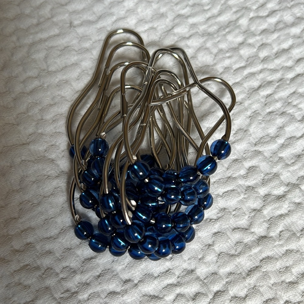Ceramic Toothbrush/Toothpaste Vase with Beaded Shower Rings Set - Picture 3 of 3